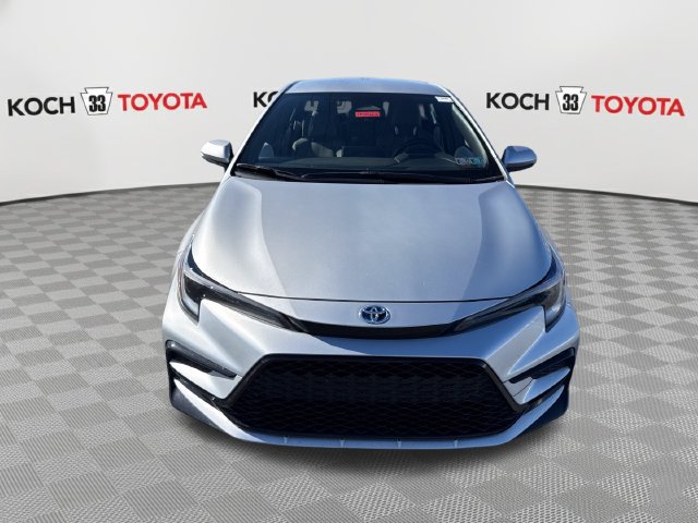 Certified 2024 Toyota Corolla SE AWD/4WD image 2