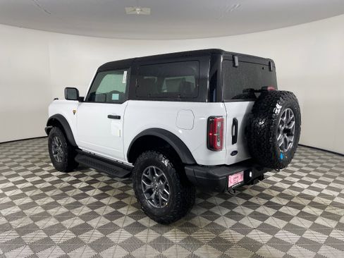New 2025 Ford Bronco Badlands image 5