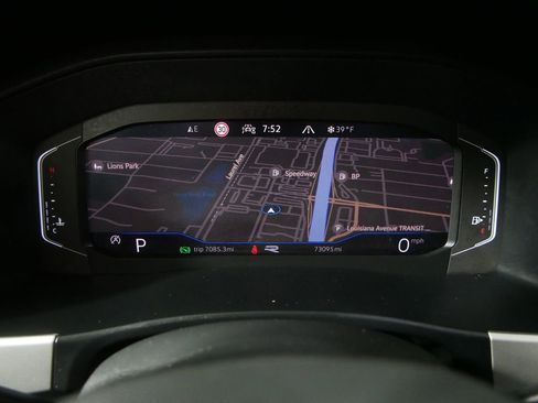 Used 2021 Volkswagen Atlas SEL Premium image 34