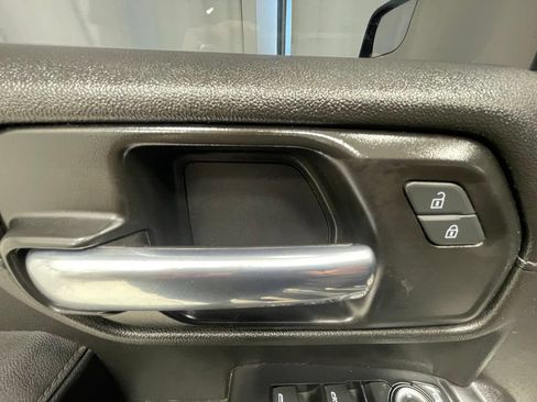 Used 2021 Chevrolet Silverado 1500 RST AWD/4WD image 16