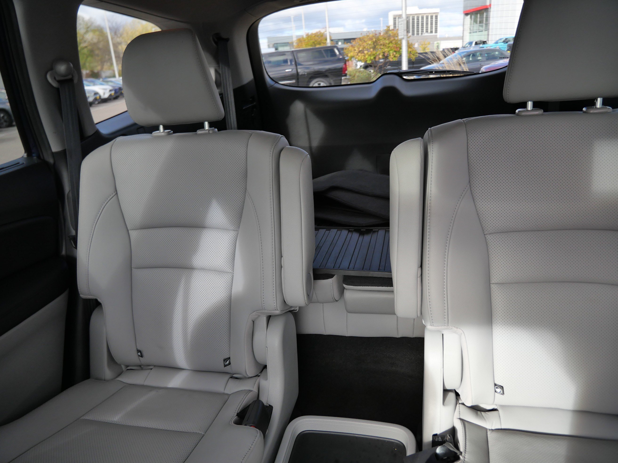 Used 2020 Honda Pilot Elite image 13