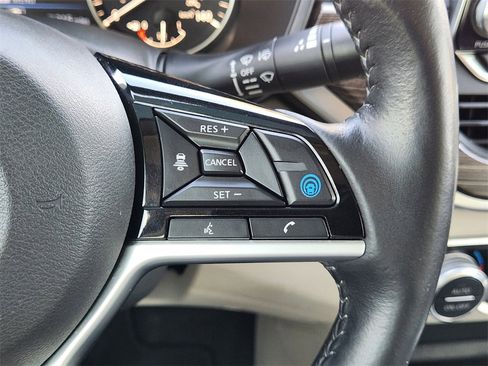 Used 2022 Nissan Altima 2.5 SL image 32