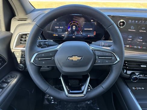 New 2026 Chevrolet Suburban Premier image 29