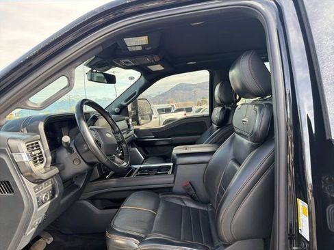 Used 2024 Ford F350 Platinum w/ Tremor Off-Road Package AWD/4WD image 19