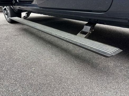 New 2026 RAM 1500 Laramie AWD/4WD image 4