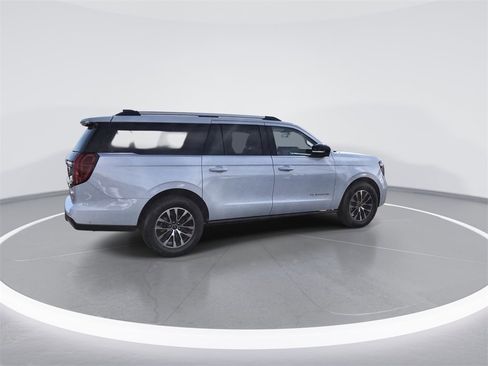 Used 2025 Ford Expedition Max Platinum image 8