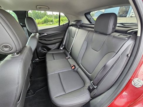 Used 2024 Buick Encore GX Sport Touring image 24