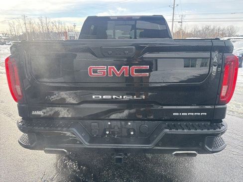 Certified 2022 GMC Sierra 1500 Denali image 6