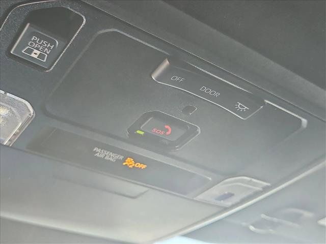 Used 2025 Toyota Tacoma SR5 AWD/4WD image 20