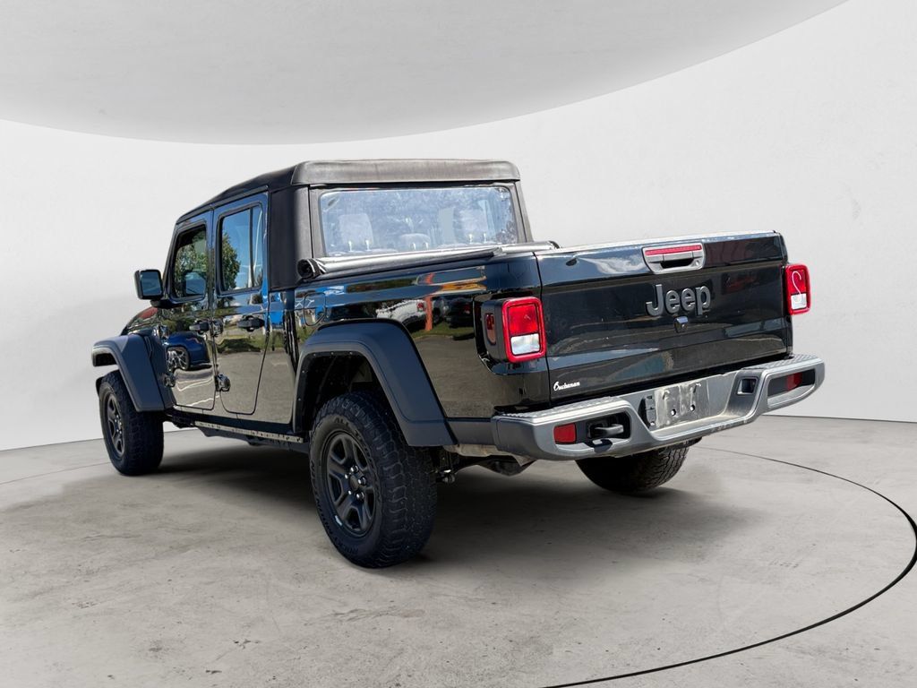 Used 2023 Jeep Gladiator Sport AWD/4WD image 5