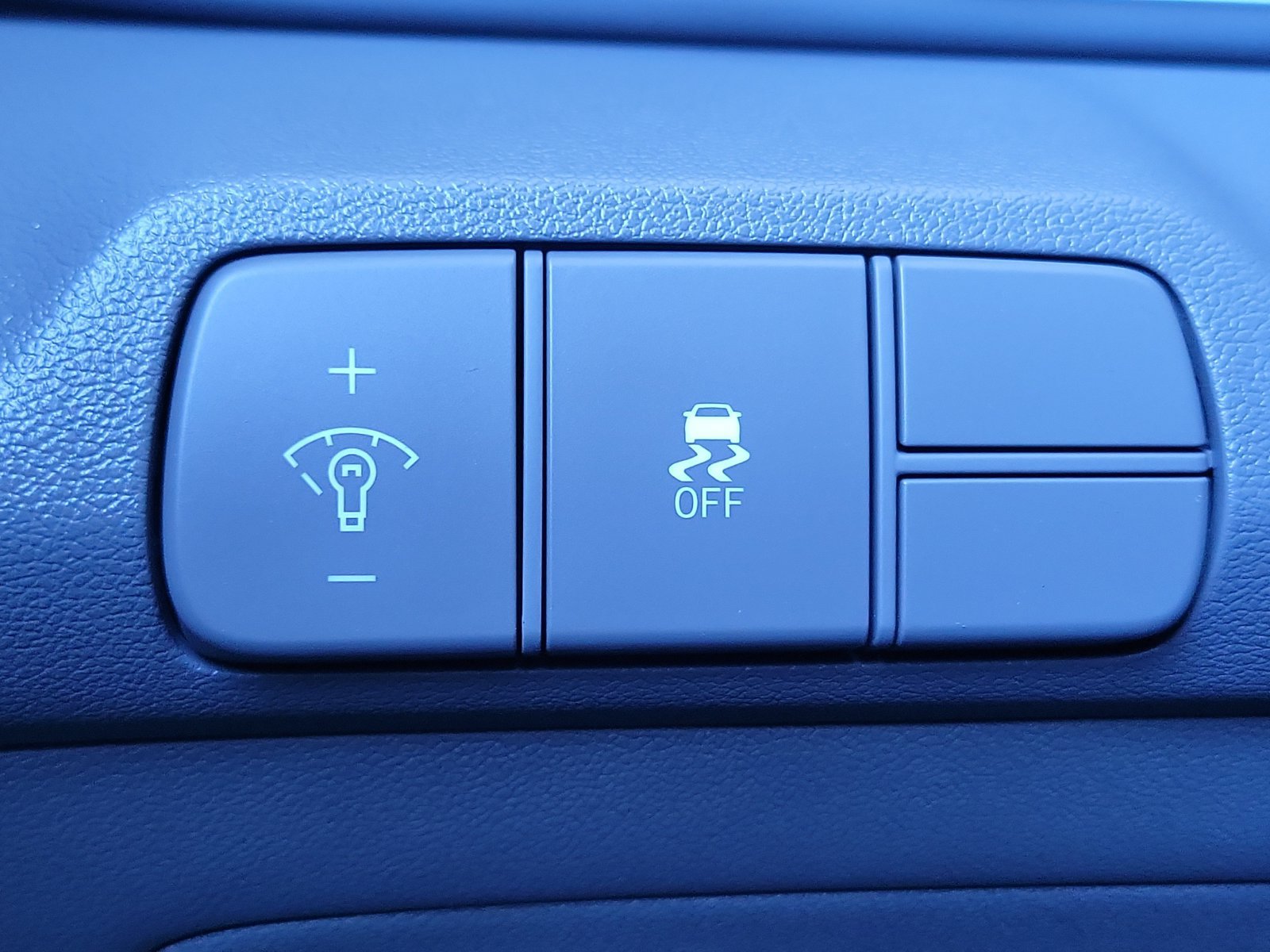 Certified 2025 Hyundai Elantra Sport FWD image 19