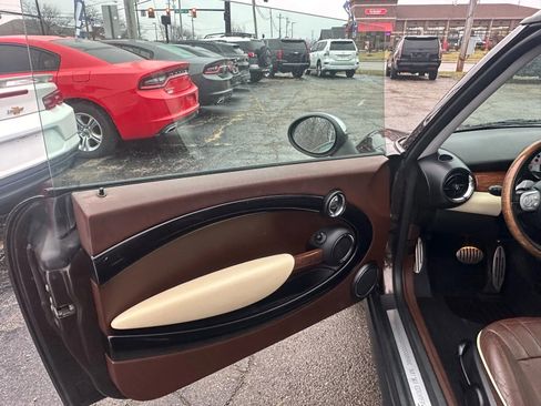 Used 2009 MINI Cooper Clubman S image 11
