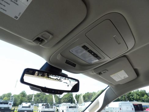 Used 2022 Chevrolet Colorado LT w/ Fleet Safety Package RWD image 24
