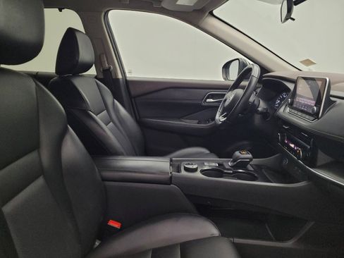 Used 2021 Nissan Rogue SV w/ Premium Package AWD/4WD image 21