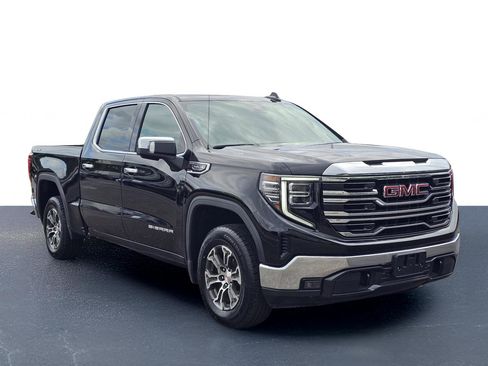 Used 2025 GMC Sierra 1500 SLT AWD/4WD image 5