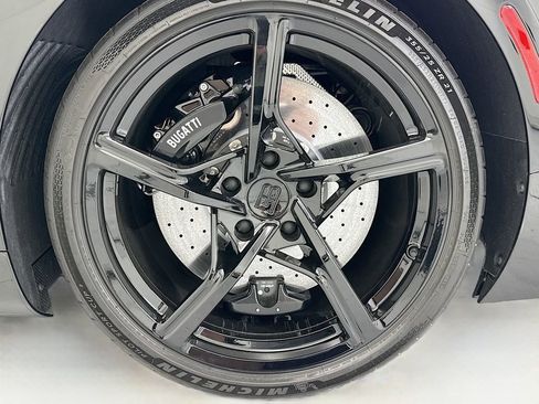 Used 2023 Bugatti Chiron Super Sport AWD/4WD image 31