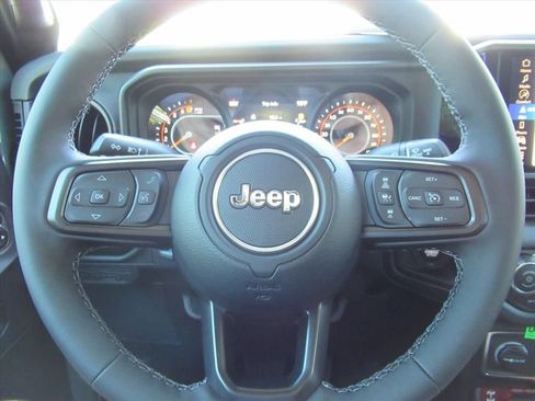New 2026 Jeep Gladiator Rubicon AWD/4WD image 21