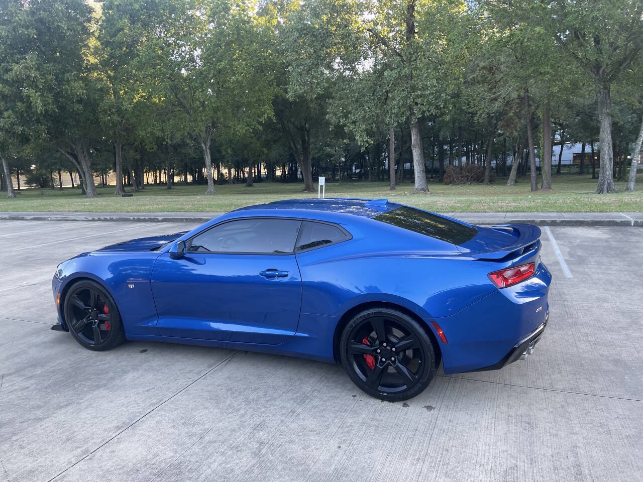Used 2016 Chevrolet Camaro SS RWD image 23