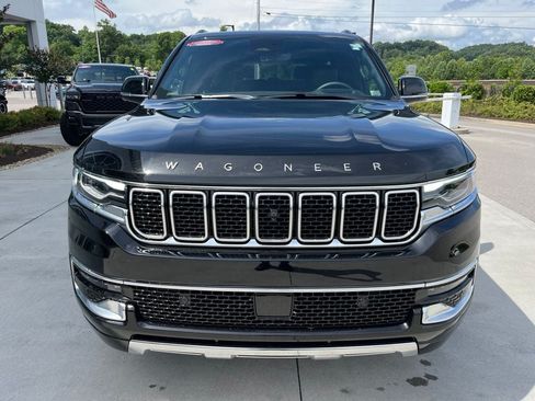 Used 2025 Jeep Wagoneer Series III w/ Premium Group I AWD/4WD image 36