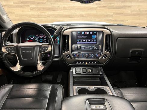 Used 2018 GMC Sierra 3500 Denali w/ Duramax Plus Package AWD/4WD image 2