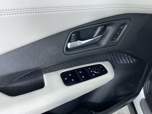 Certified 2023 Nissan Ariya AWD image 13