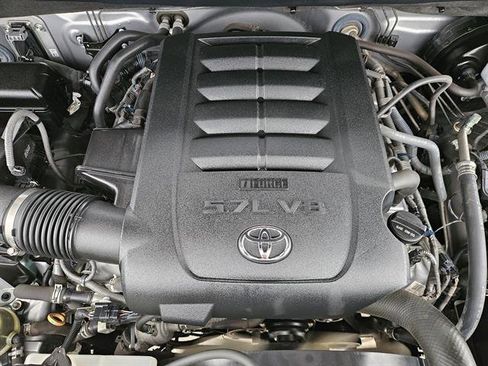 Used 2017 Toyota Tundra Limited image 19