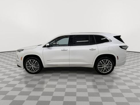 Used 2025 Buick Enclave Avenir w/ Super Cruise Package image 6