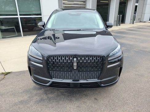 Used 2023 Lincoln Corsair AWD w/ Equipment Group 101A image 9