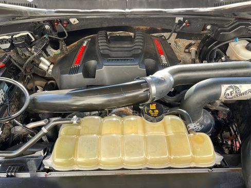 Used 2019 Ford F150 Raptor w/ Equipment Group 801A Mid image 21