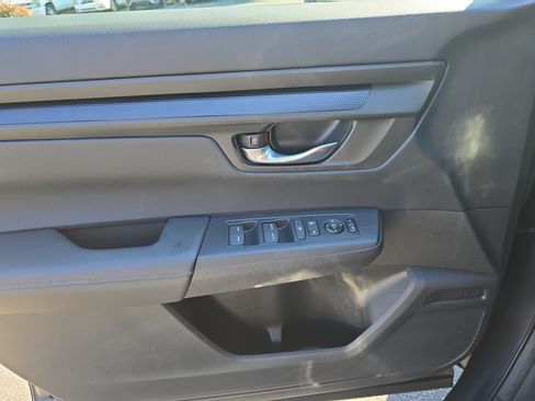 Used 2025 Honda CR-V EX image 25