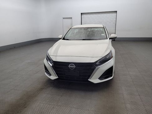 Used 2023 Nissan Altima 2.5 SV image 15