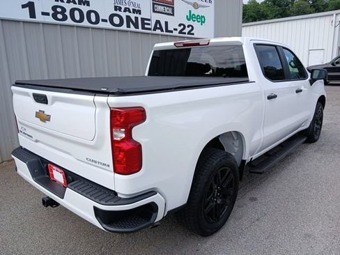 Used 2025 Chevrolet Silverado 1500 Custom RWD image 3