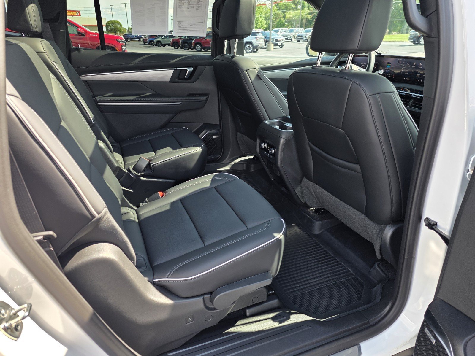 Used 2026 Buick Enclave Preferred w/ Power Package AWD/4WD image 18