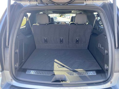 New 2026 Chevrolet Suburban Premier w/ Sun And Tow Package image 27
