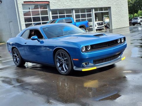 Used 2023 Dodge Challenger R/T w/ Plus Package RWD image 7