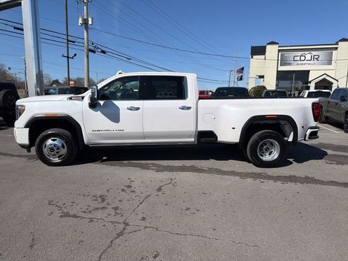 Used 2023 GMC Sierra 3500 Denali w/ Denali Ultimate Package AWD/4WD image 5