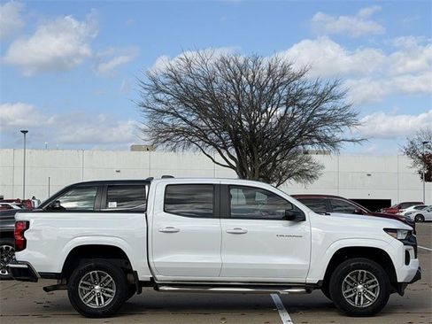 Used 2023 Chevrolet Colorado LT w/ LT Convenience Package image 3