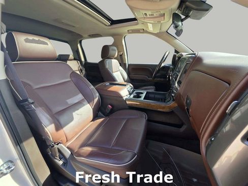 Used 2015 Chevrolet Silverado 1500 High Country AWD/4WD image 9