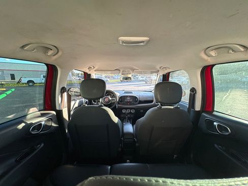 Used 2018 FIAT 500L Pop w/ Premium Group image 21