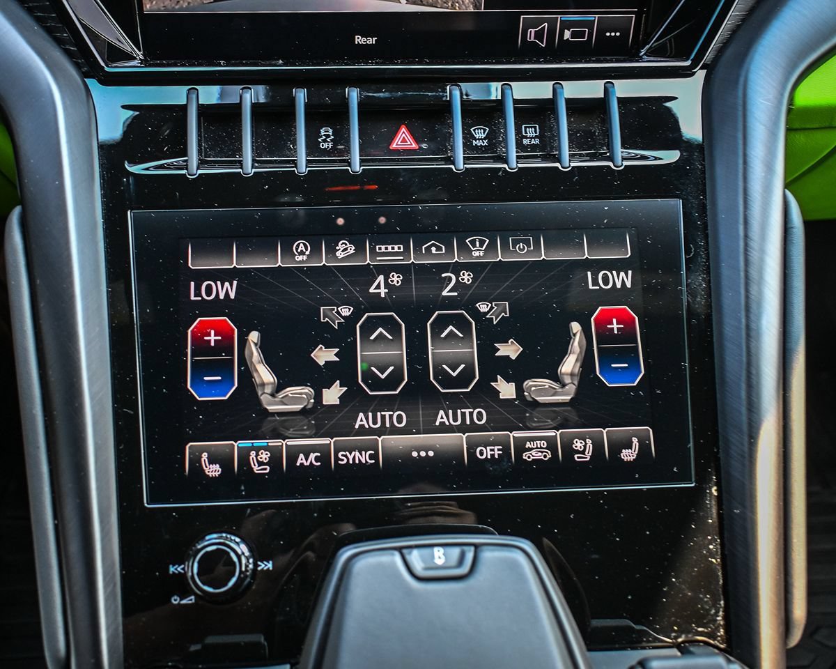 Used 2024 Lamborghini Urus S AWD/4WD image 17