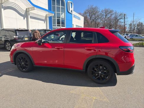 Used 2023 Honda HR-V Sport image 7