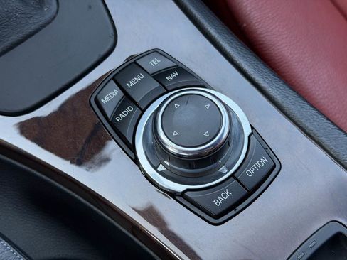 Used 2013 BMW 328i Convertible image 32