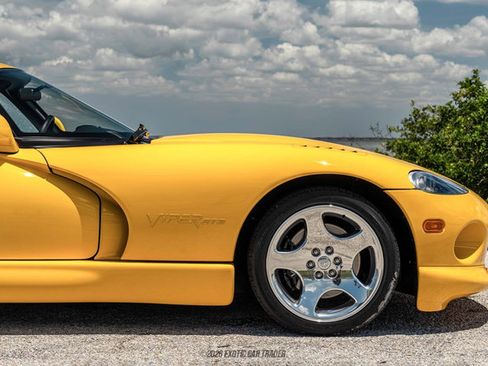 Used 2001 Dodge Viper GTS RWD image 11