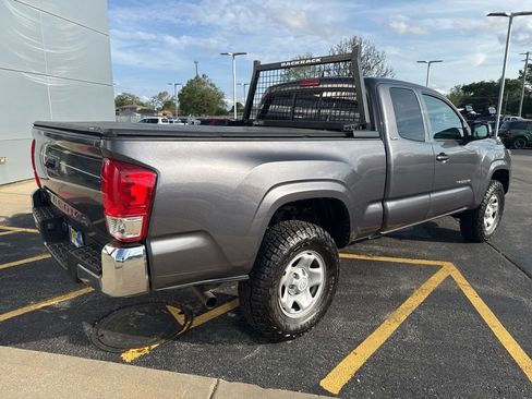 Used 2016 Toyota Tacoma SR5 RWD image 6