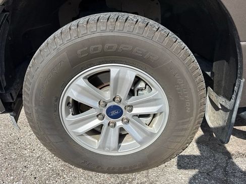 Used 2017 Ford F150 XLT w/ Max Trailer Tow Package AWD/4WD image 4