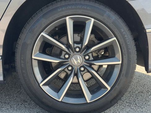 Used 2022 Honda Accord EX-L image 39