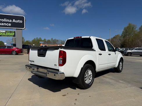 Used 2018 Nissan Frontier SV w/ Value Truck Package image 4