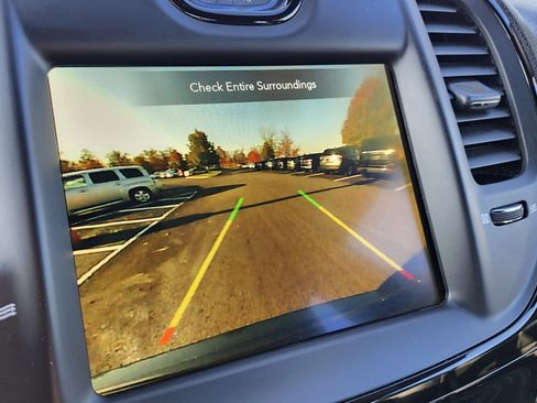 Used 2023 Chrysler 300 S image 4