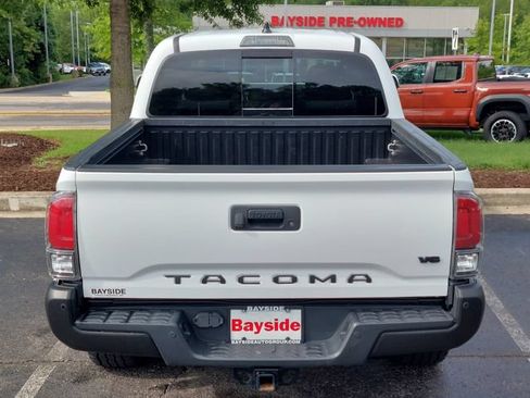 Certified 2022 Toyota Tacoma TRD Off-Road w/ Technology Package AWD/4WD image 22