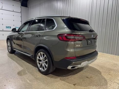 Used 2021 BMW X5 xDrive40i w/ Convenience Package AWD/4WD image 3